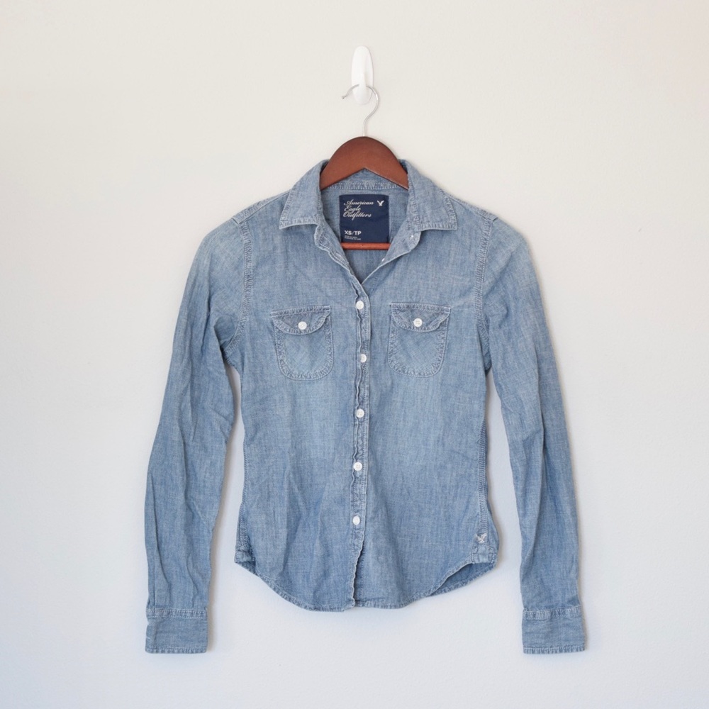 American Eagle Fitted Chambray Shirt